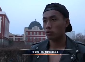 男生插曲女生的视频
