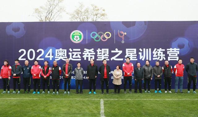 国产精自产拍久久久久久蜜