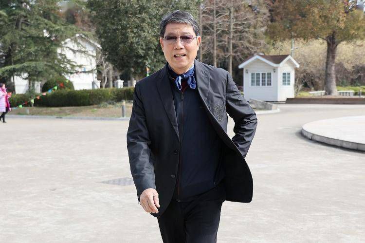 国产成人一区二区三区在线播放